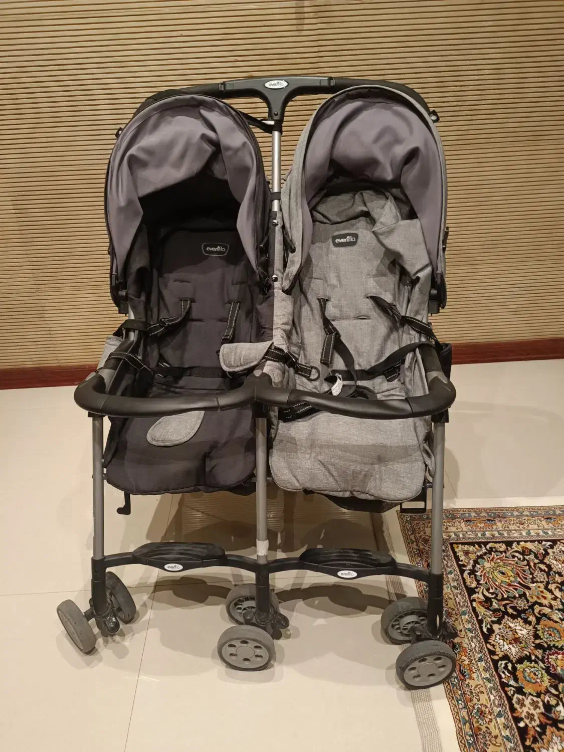 کالسکه دوقلو خارجی evenflo کاملا سالم، نوع سبک|کالسکه و لوازم جانبی|مشهد, هفت تیر (آب و برق)|دیوار