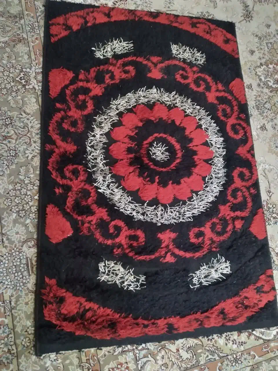 گلیم دوعدد|گلیم، جاجیم، گبه|نیشابور, هفده شهریور|دیوار