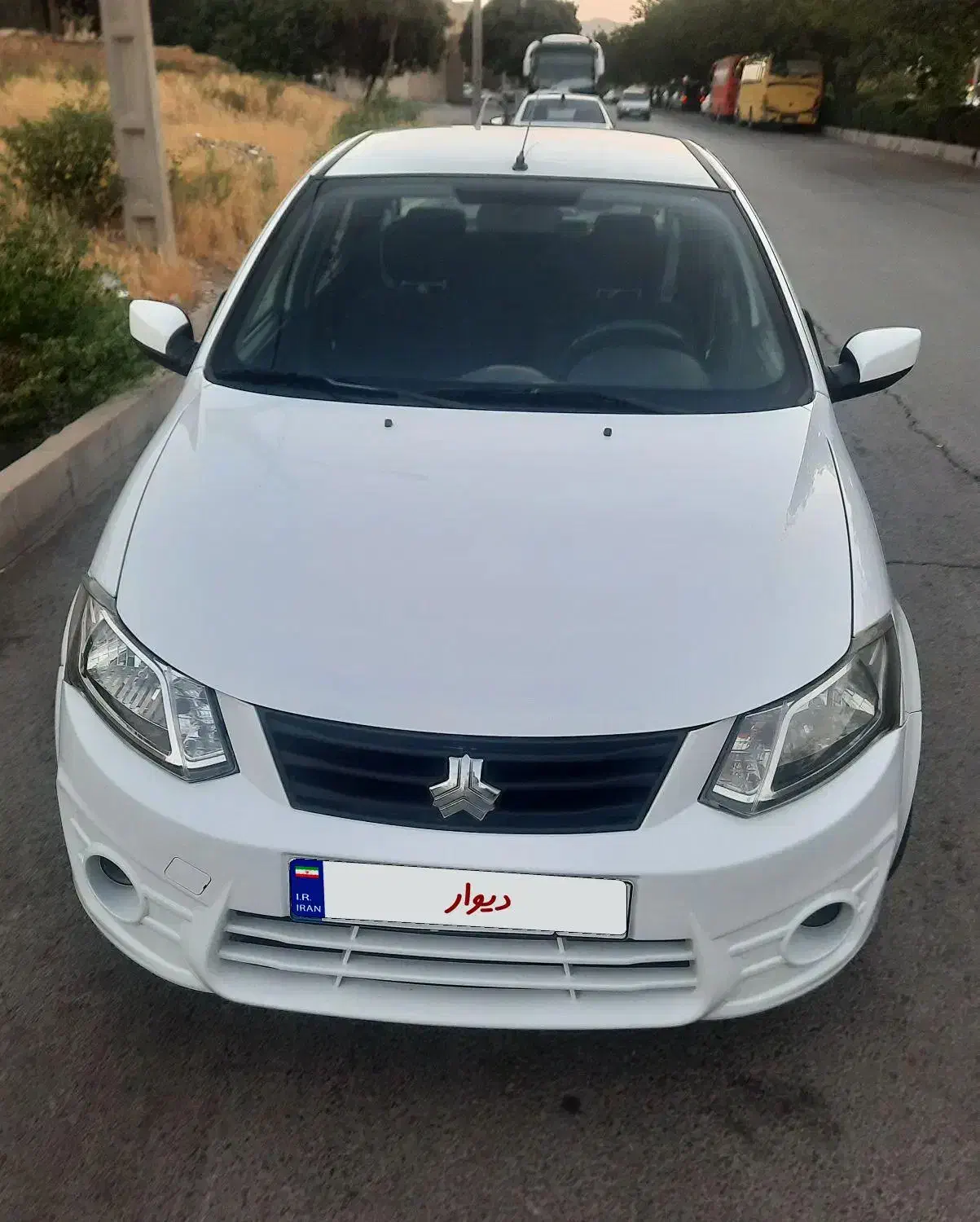 ساینا مدل۹۹ تک برگ|خودرو سواری و وانت|اراک, |دیوار