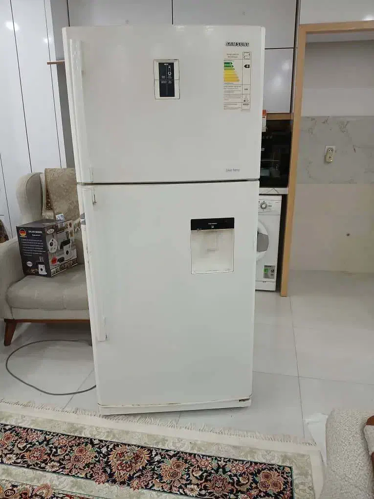 فروش یخچال کاملا سالم|یخچال و فریزر|لاهیجان, فیاض|دیوار