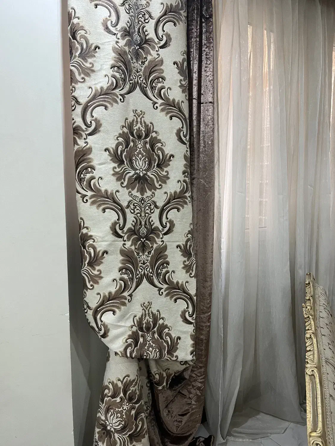 پرده|پرده، رانر، رومیزی|تهران, سبلان (لشگر)|دیوار