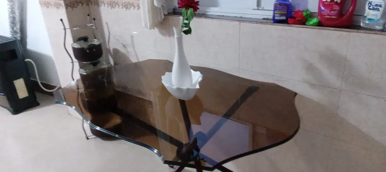 خوب|میز و صندلی غذاخوری|توتکابن, |دیوار