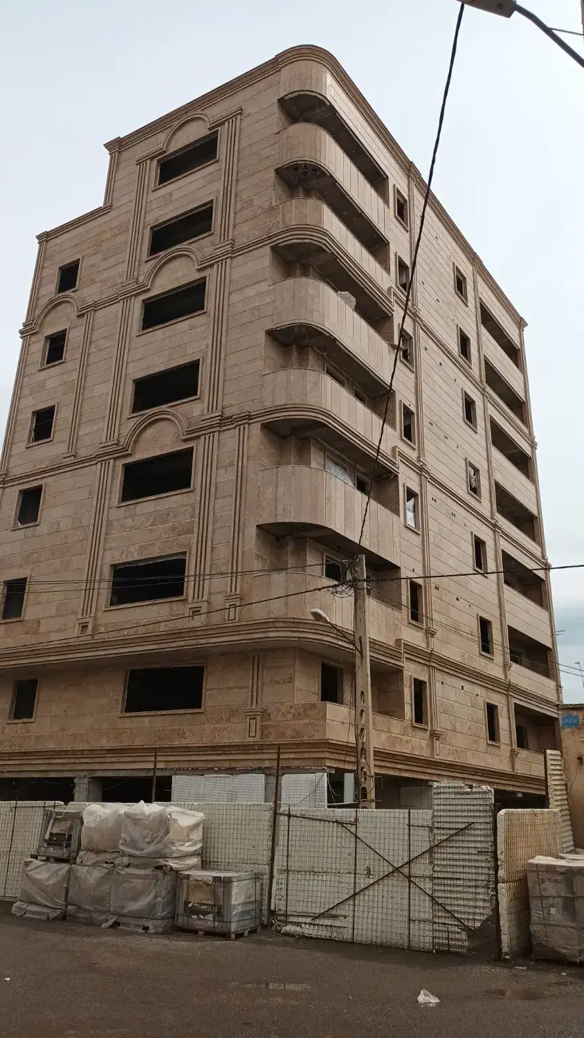 فروش یک واحد آپارتمان درمرکزشهر باموقعیت عالی|فروش آپارتمان|سراب, |دیوار