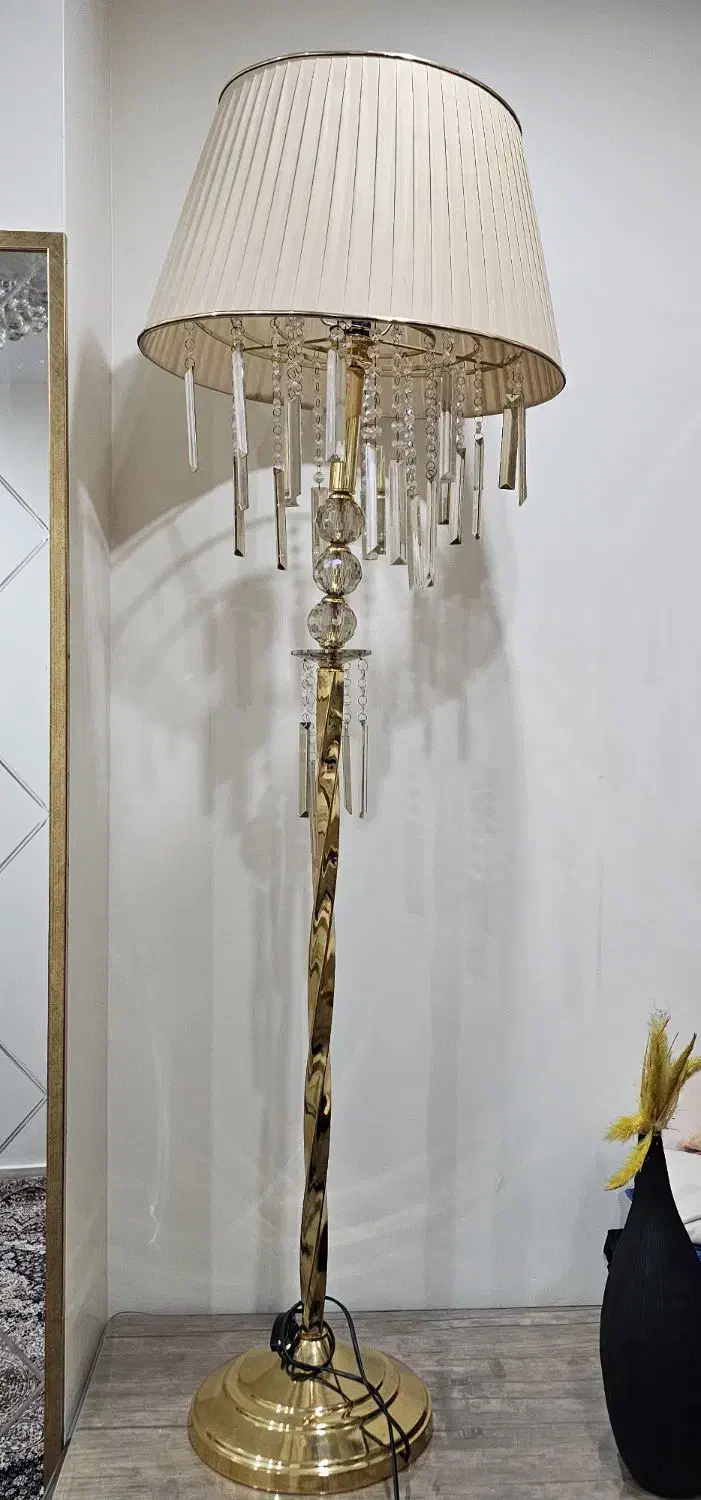 آباژور ایستاده|چراغ خواب و آباژور|نسیمشهر, |دیوار