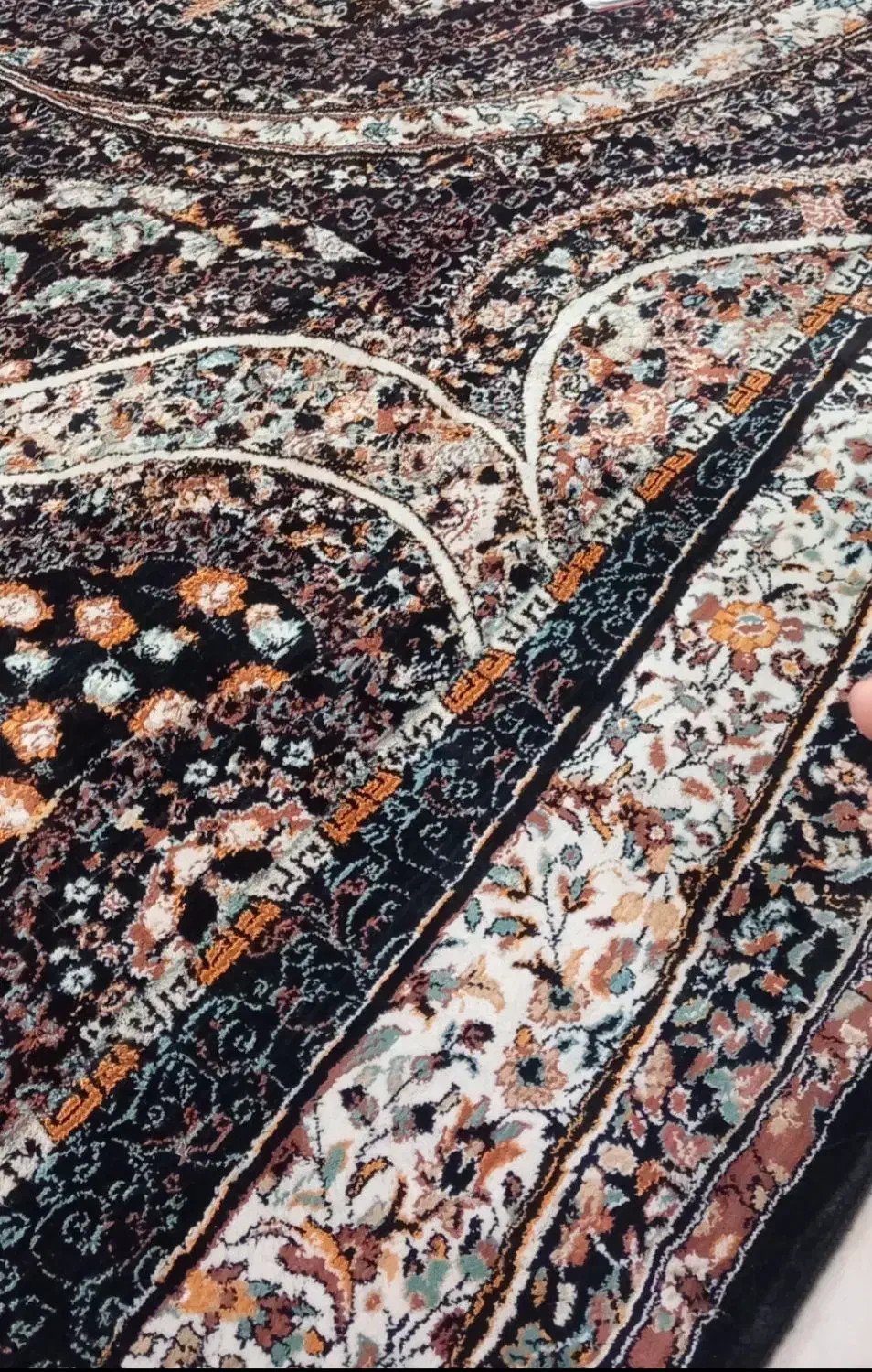 یک جفت فرش ۹متری۷۰۰ شانه تمیز|فرش|مشهد, کوی سیدی|دیوار