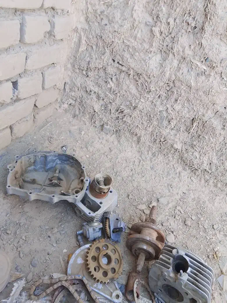 سر سیلند بن سیلند ومیلنگ فابریک ۱۲۵|قطعات یدکی و لوازم جانبی|سراوان, |دیوار