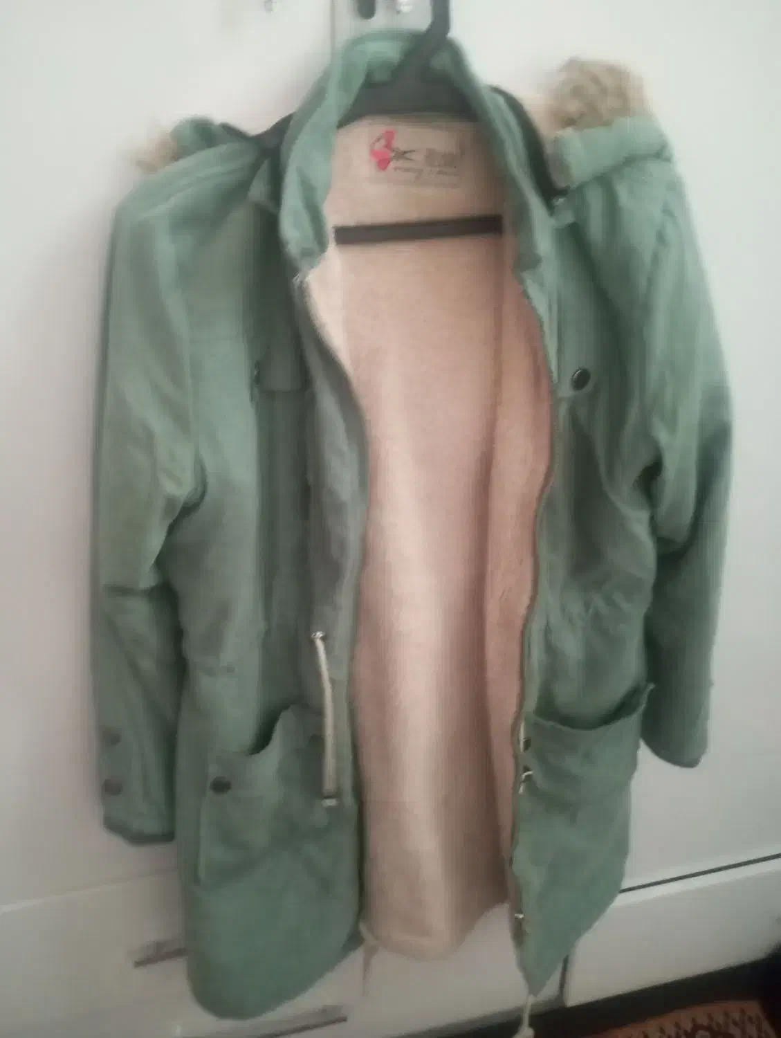 پالتو زنانه با گرمایی بالا به فروش میرسد|لباس|سبزوار, غرب نیروگاه|دیوار