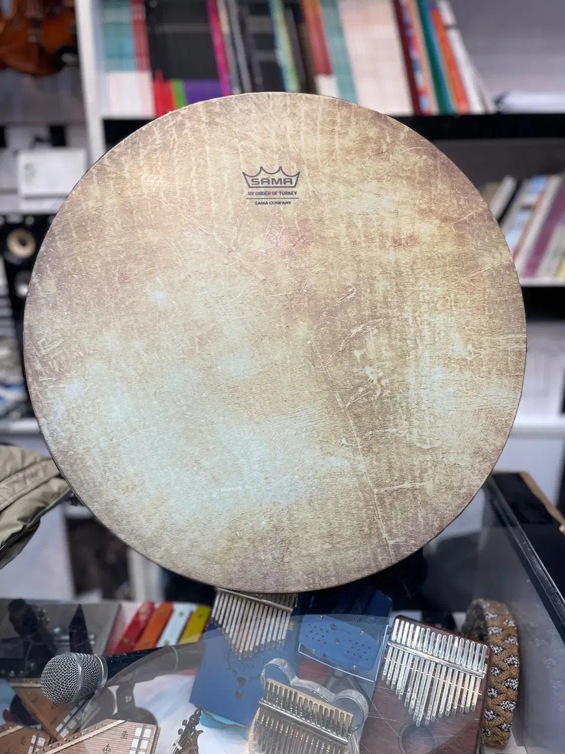 دف رمو|سازهای سنتی|اصفهان, باغ دریاچه|دیوار