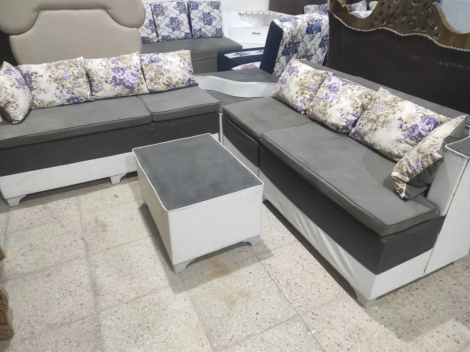 مبل دست دوم با نازلترین قیمت|مبلمان خانگی و میز عسلی|اصفهان, قهجاورستان|دیوار