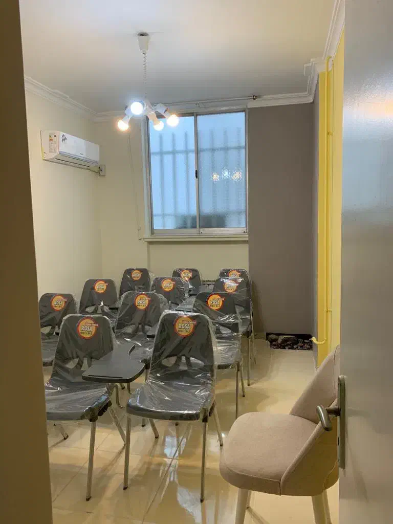 اجاره ساعتی کلاس درس و فضای آموزشی|اجارهٔ کوتاه‌مدت دفتر کار و فضای آموزشی|رشت, گلسار|دیوار