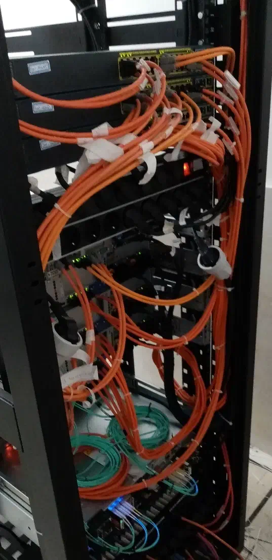 خدمات تخصصی شبکه، اکتیو و پسیو در محل|خدمات رایانهای و موبایل|اهواز, گلستان|دیوار