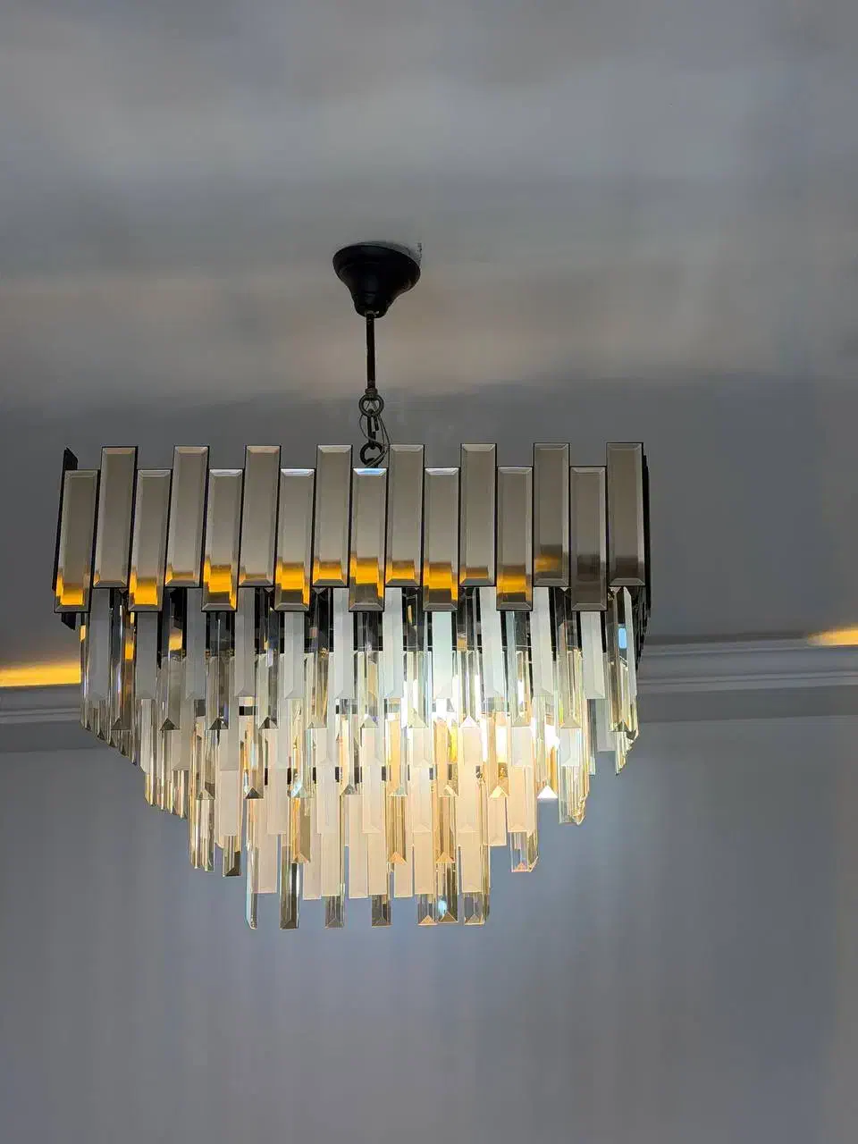 لوستر مدرن در حد نو|لوستر و چراغ آویز|خرم‌آباد, |دیوار