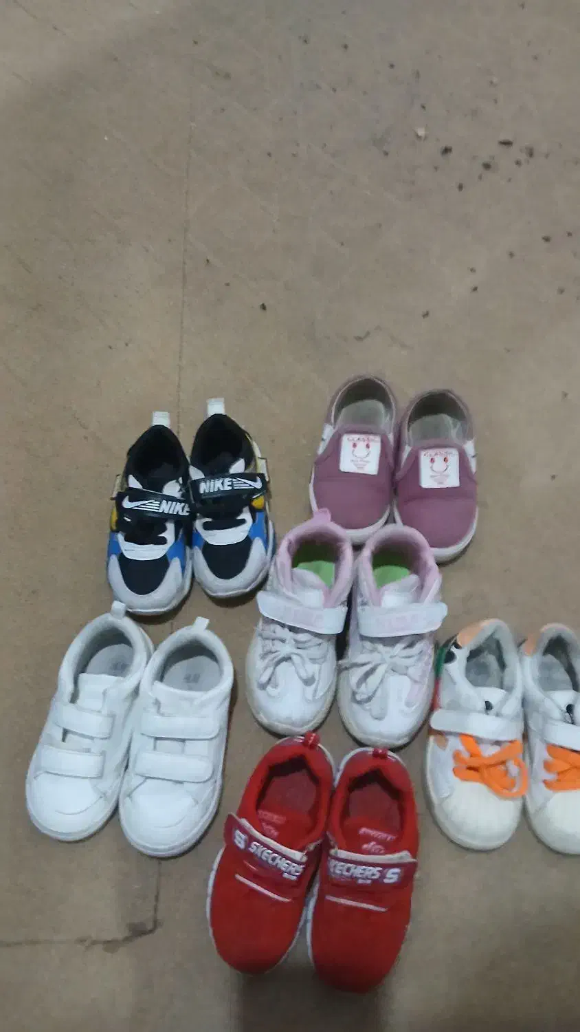 کفش بچه گانه|کفش و لباس بچه|شیراز, کوشک میدان|دیوار