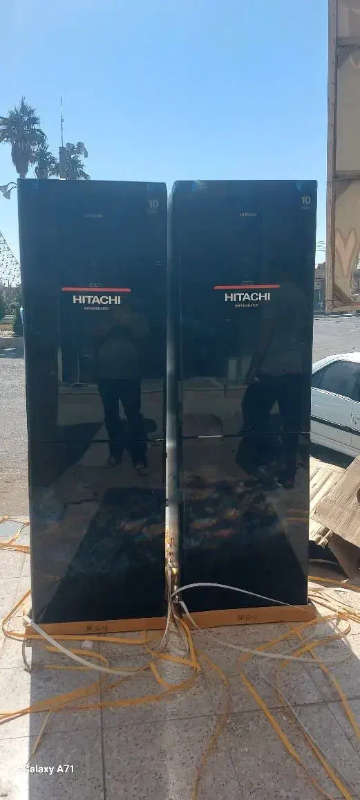 هیتاچی یخچال دو قلو شیشه اینه ای|یخچال و فریزر|بانه, |دیوار