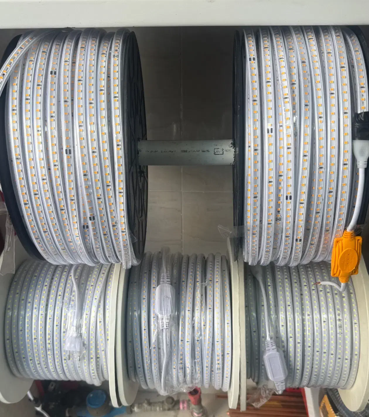 ریسه رنگی|ریسه و چراغ تزئینی|ساری, |دیوار