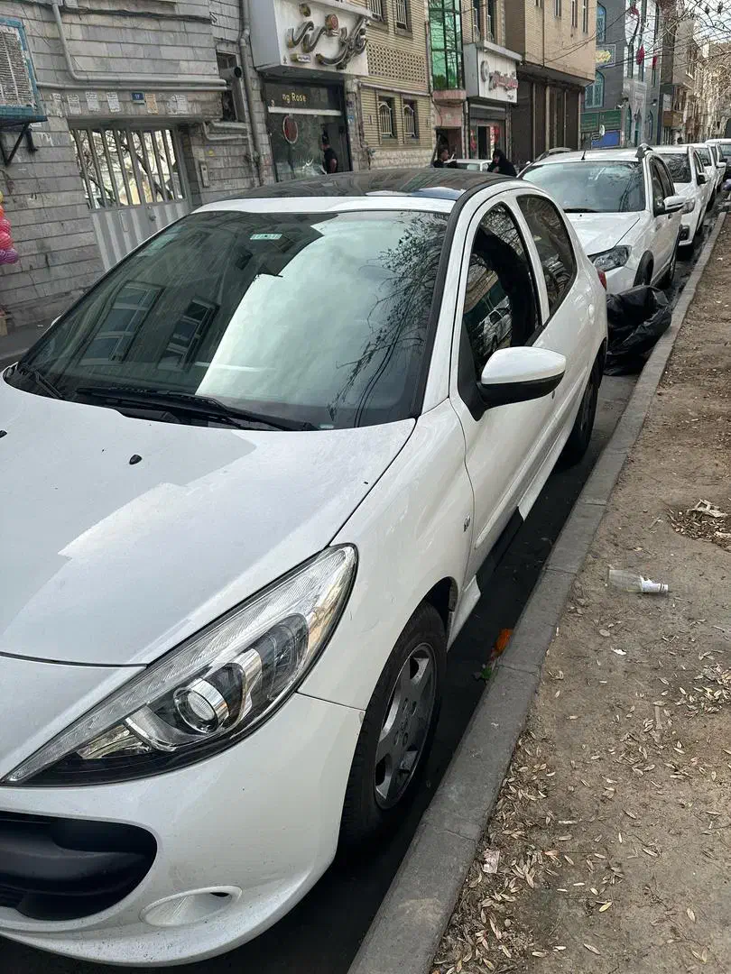 پژو۲۰۷ پاناروما مدل اخرای ۱۴۰۱ دنده ای|خودرو سواری و وانت|ری, اقدسیه|دیوار