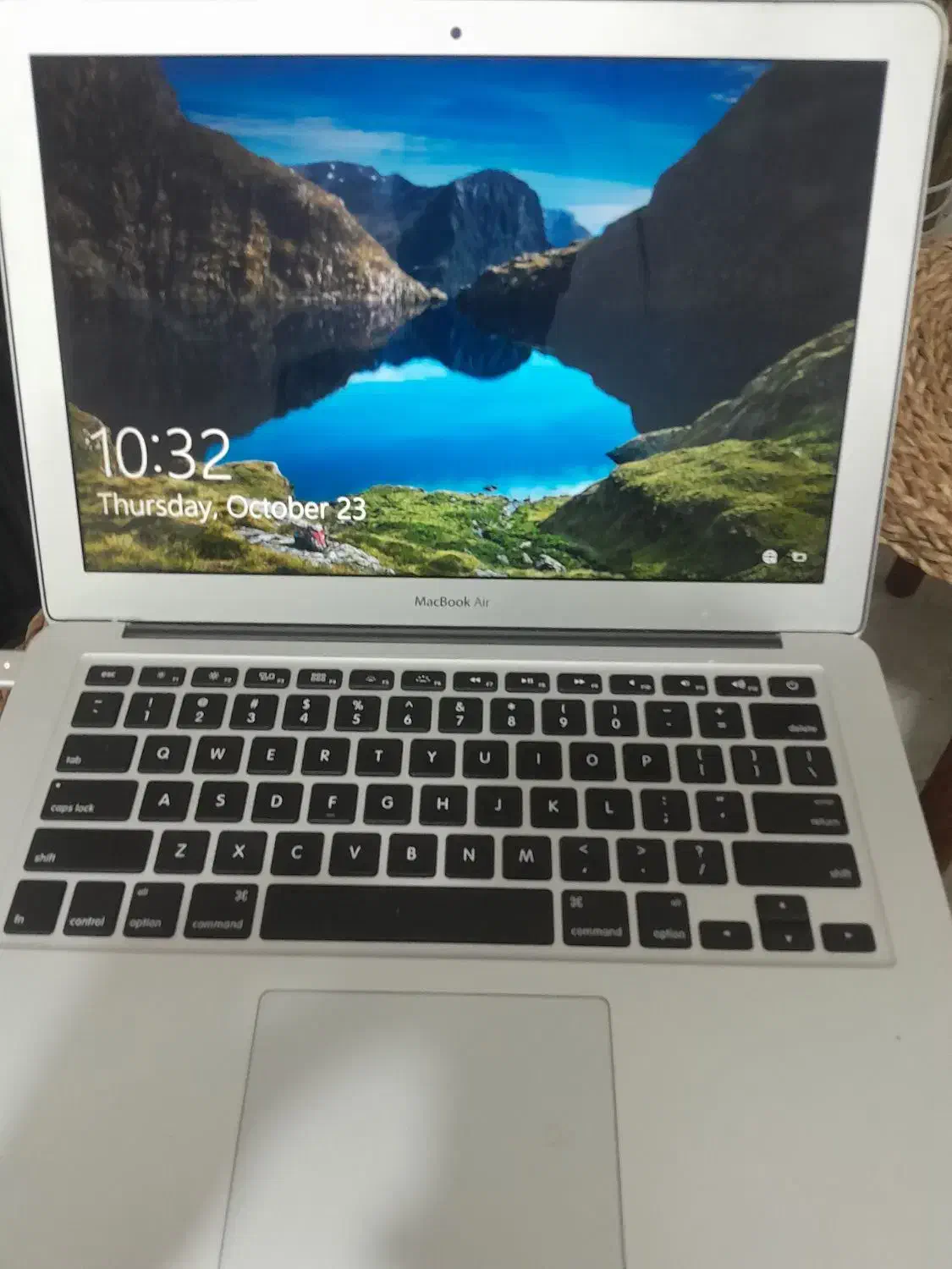 لب تاب اپل|رایانه همراه|کوه چنار, |دیوار