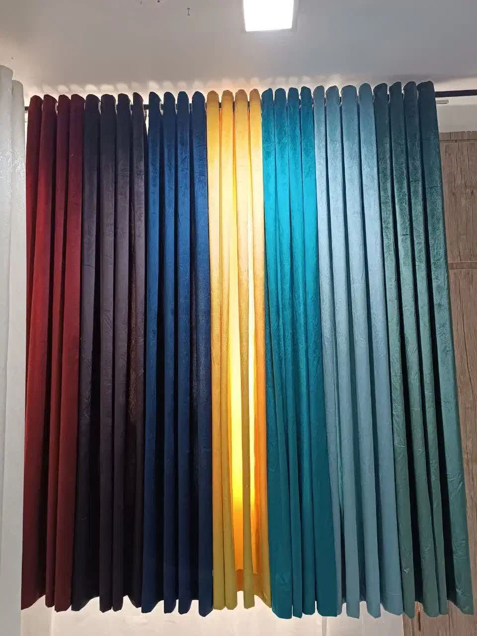 پنل آماده حریر و مخمل ۹۰۰ تومن|پرده، رانر، رومیزی|بهبهان, |دیوار