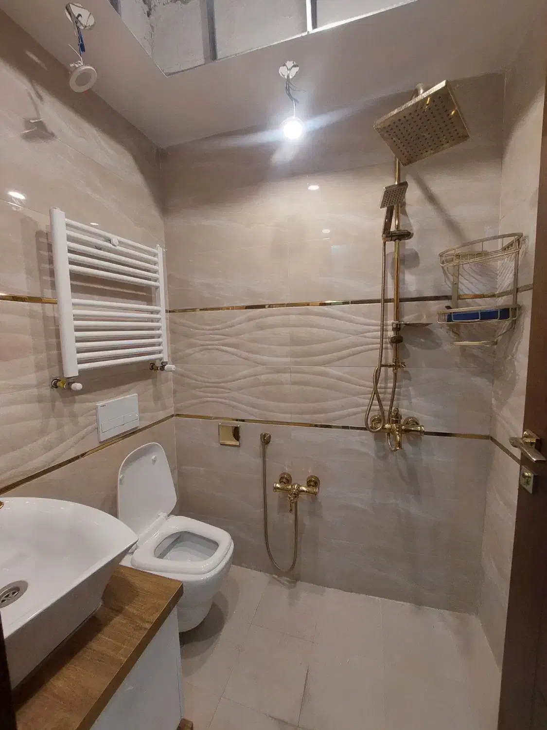 ۱۳۰متر دوخواب مستر/ویو کل تهران/ولنجک