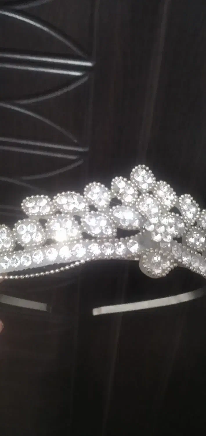 لباس عروس دخترانه و. تاج سر|لباس|خرمآباد, |دیوار