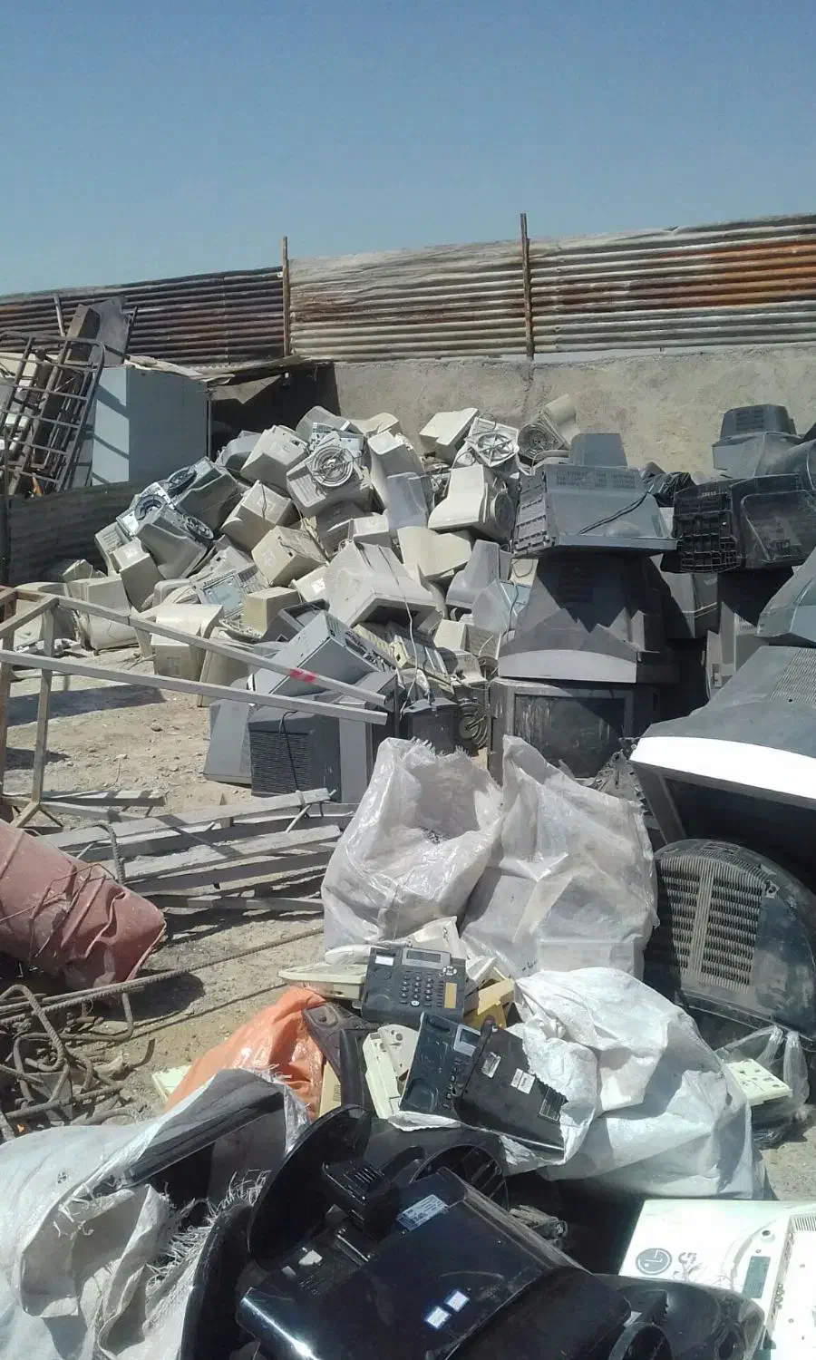 فروشوخریدار تلویزیون کیس قدیمی|تلویزیون و پروژکتور|زنجان, |دیوار