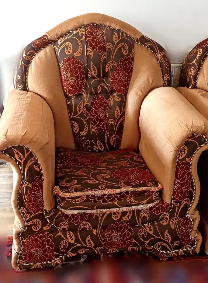 مبل راحتی همراه باروکش|مبلمان خانگی و میز عسلی|مرند, |دیوار