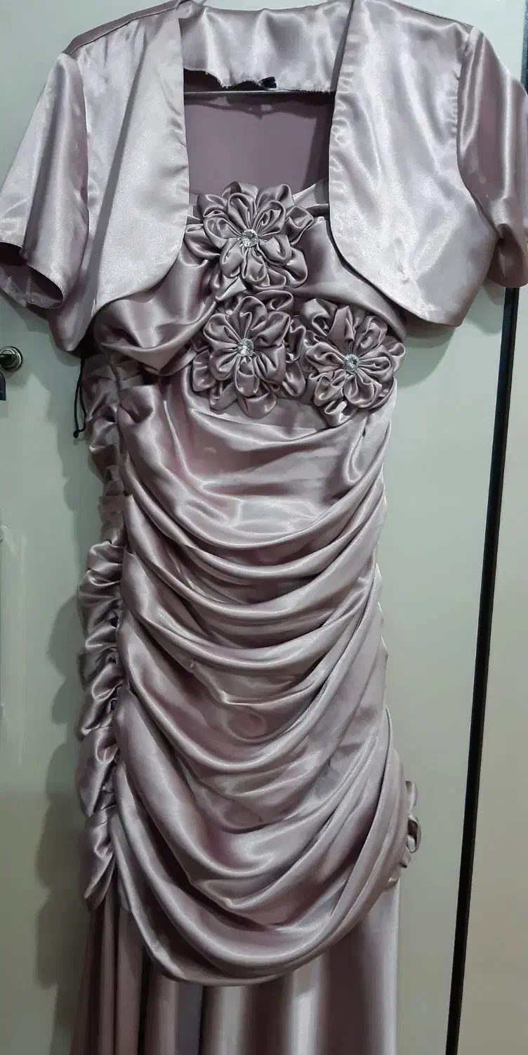 لباس خواب یاسی|لباس|باغ ملک, |دیوار