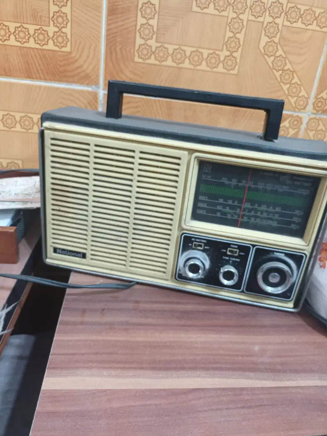 رادیوها قدیمی وسالم برق وباطری توافقی است|سیستم صوتی خانگی|زاهدان, |دیوار