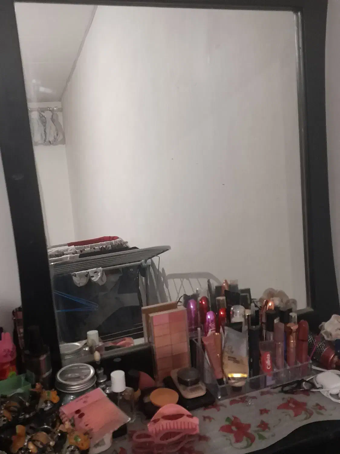 میز آرایشی|تخت و سرویس خواب|قم, پردیسان|دیوار