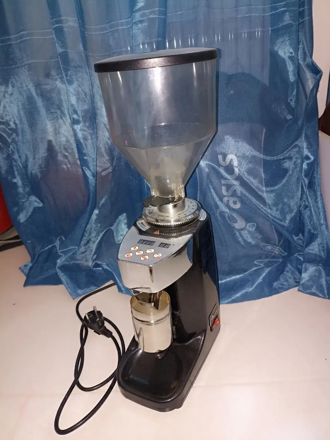 آسیاب قهوه در حد آک|کافیشاپ و رستوران|هشتگرد, مدرس|دیوار