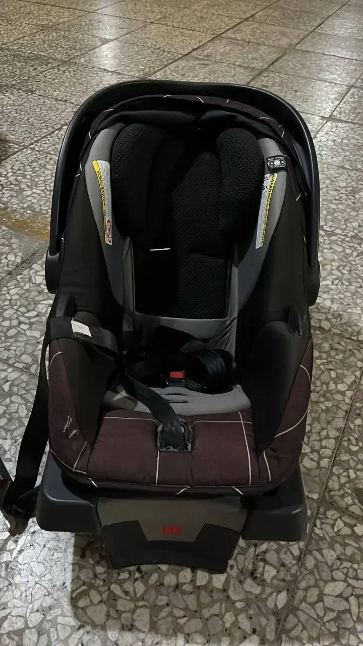 صندلی کودک|تخت و صندلی بچه|اصفهان, ارغوانیه|دیوار