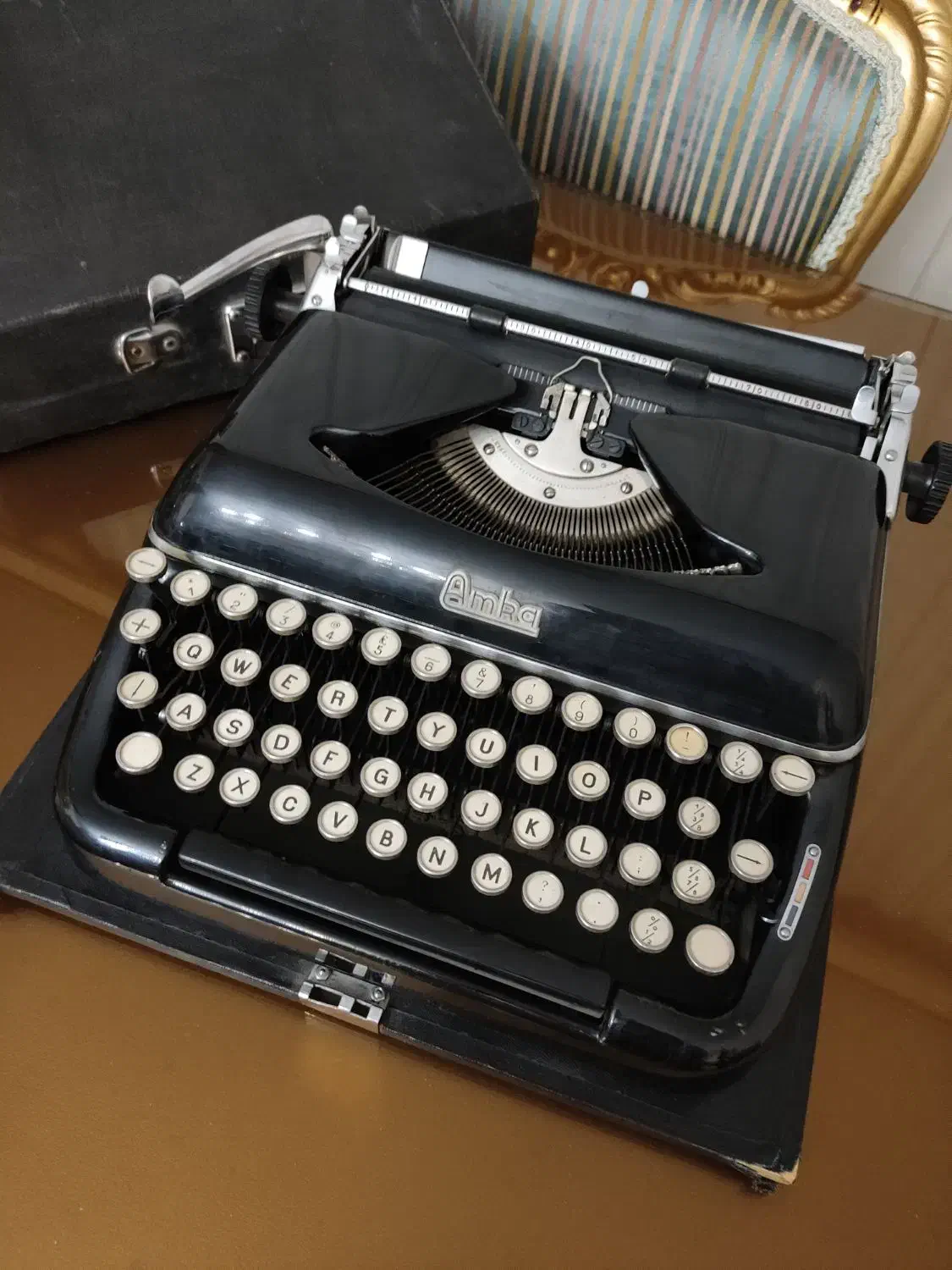 ماشین تحریر آلمانی AMRA|کلکسیون اشیاء عتیقه|تهران, علم و صنعت|دیوار