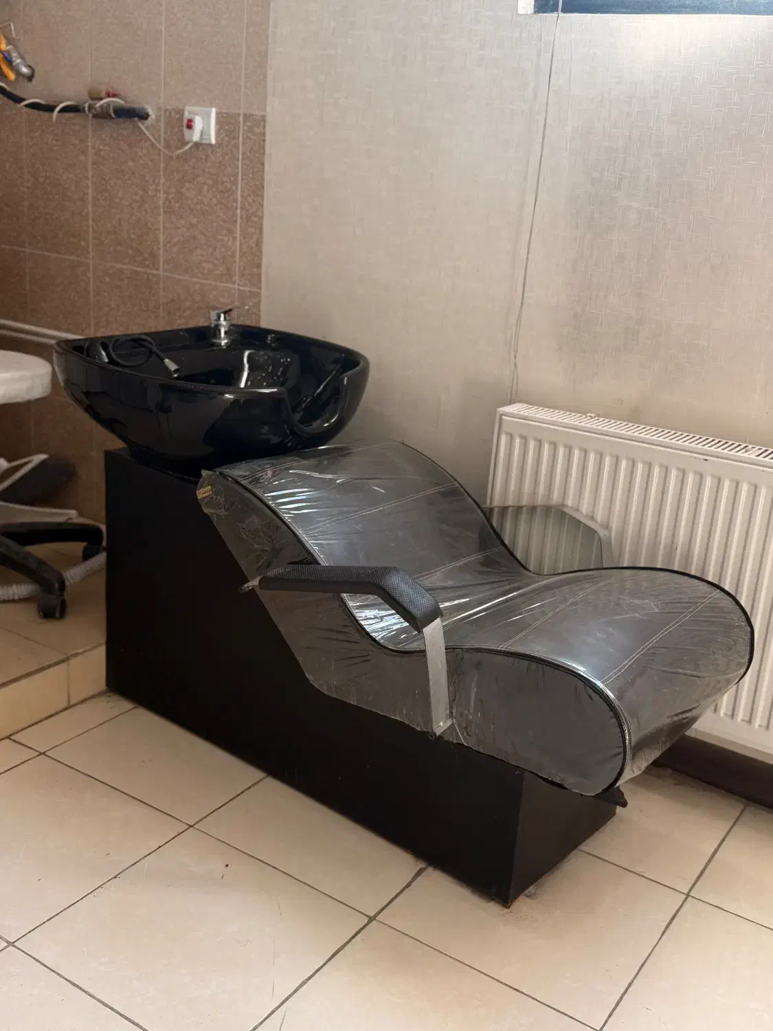 فروش تجهیزات آرایشگاه|آرایشگاه و سالن‌های زیبایی|فولادشهر, B7|دیوار