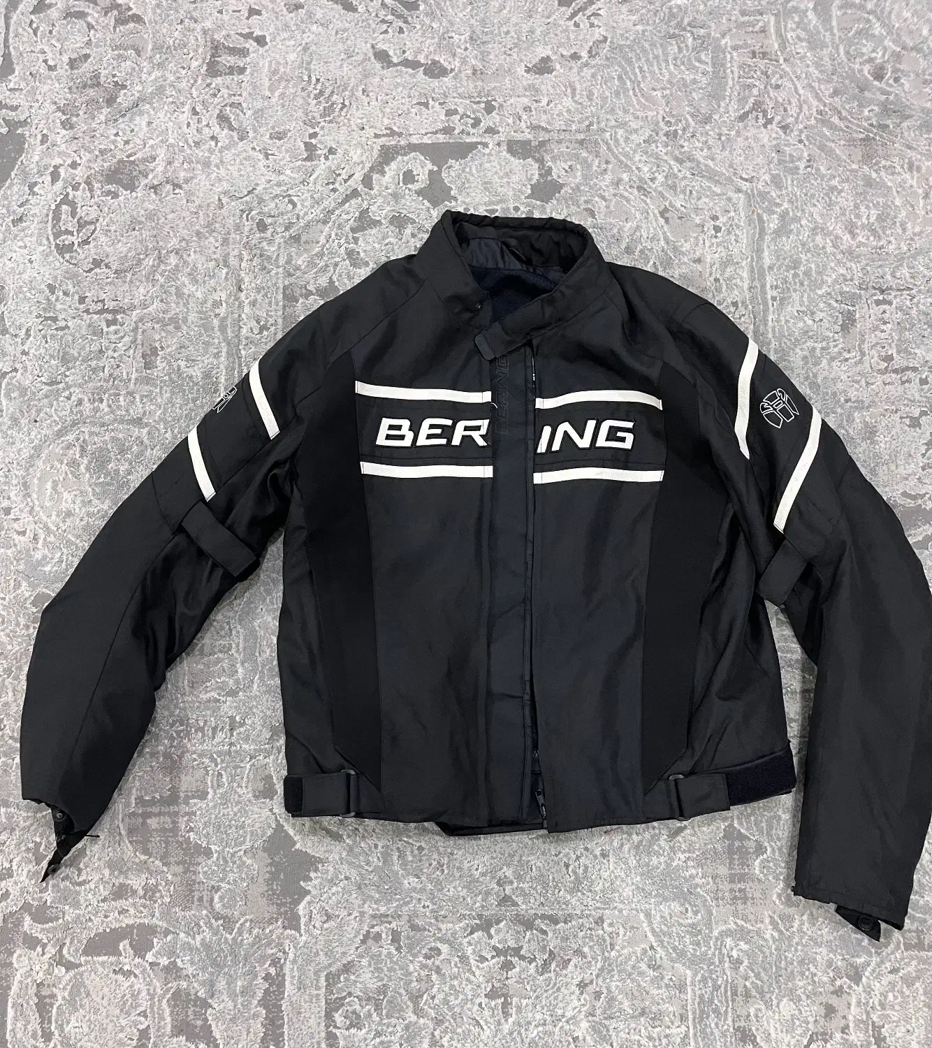 کاپشن BERINGمتور سواری اورجینال|لباس|اندیمشک, |دیوار