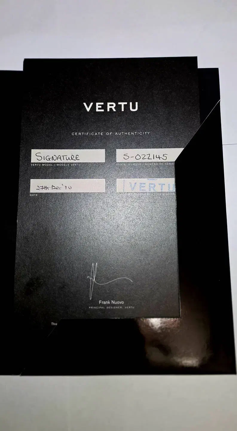 Vertu Signature Classic اصل - دست ساز|موبایل|تهران, حسین‌آباد|دیوار