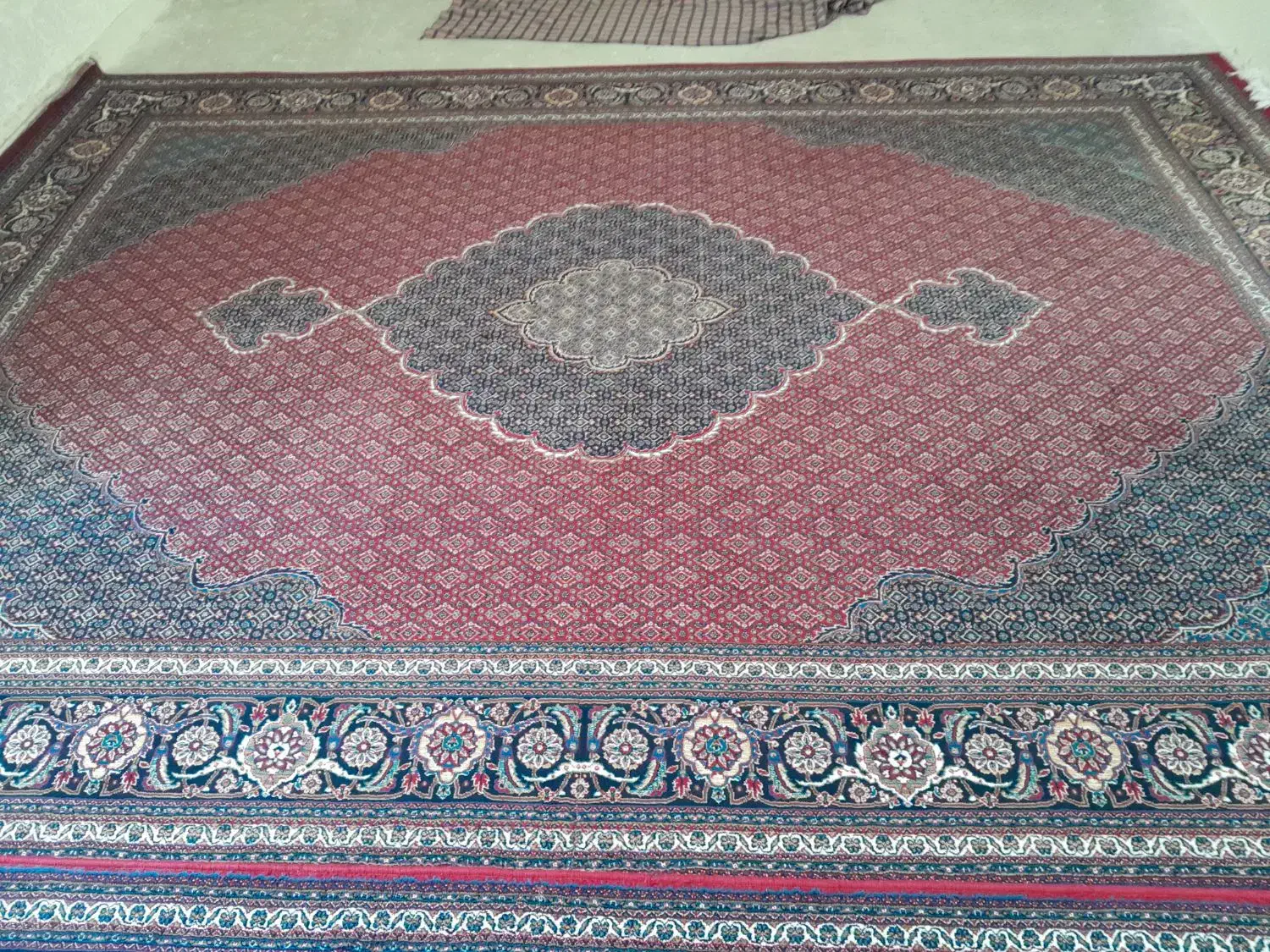 ۳ عدد فرش ۱۲ متری ریز ماهی|فرش|سیلاخور, |دیوار