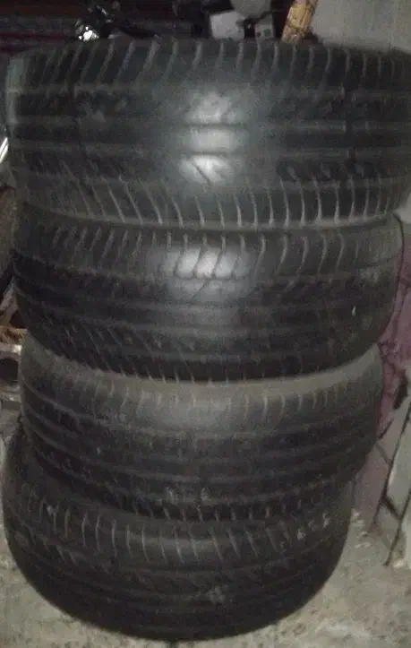 چهار حلقه لاستیک پهن خارجی  205/15|قطعات یدکی و لوازم جانبی|رشت, کوی مهر|دیوار