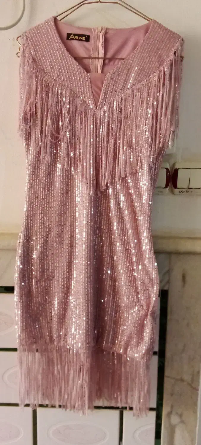 پیرهن مجلسی|لباس|کرمانشاه, |دیوار