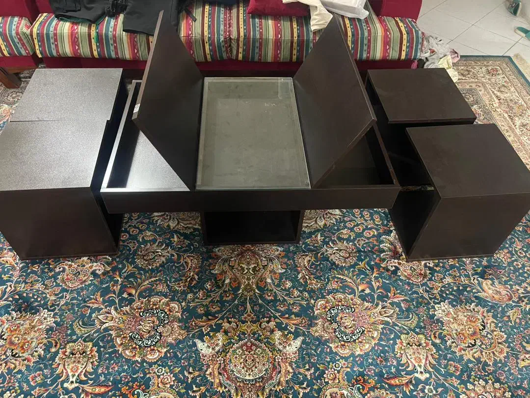 میز عسلی همراه ۴ عدد جلو مبلی|مبلمان خانگی و میز عسلی|آبیک, |دیوار