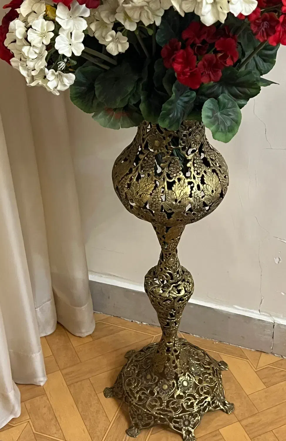 گلدان برنز|صنایع دستی و سایر لوازم تزئینی|کرج, کلاک پایین|دیوار