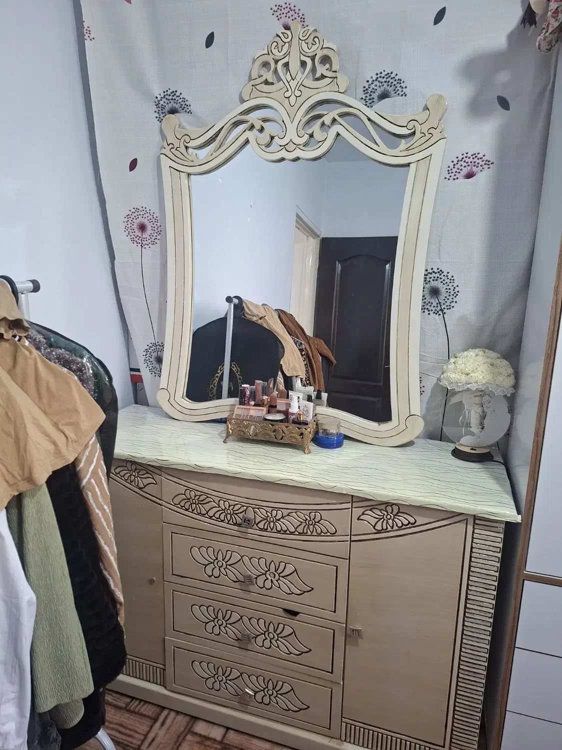 میز آرایش|جاکفشی، کمد، دراور|ملایر, |دیوار