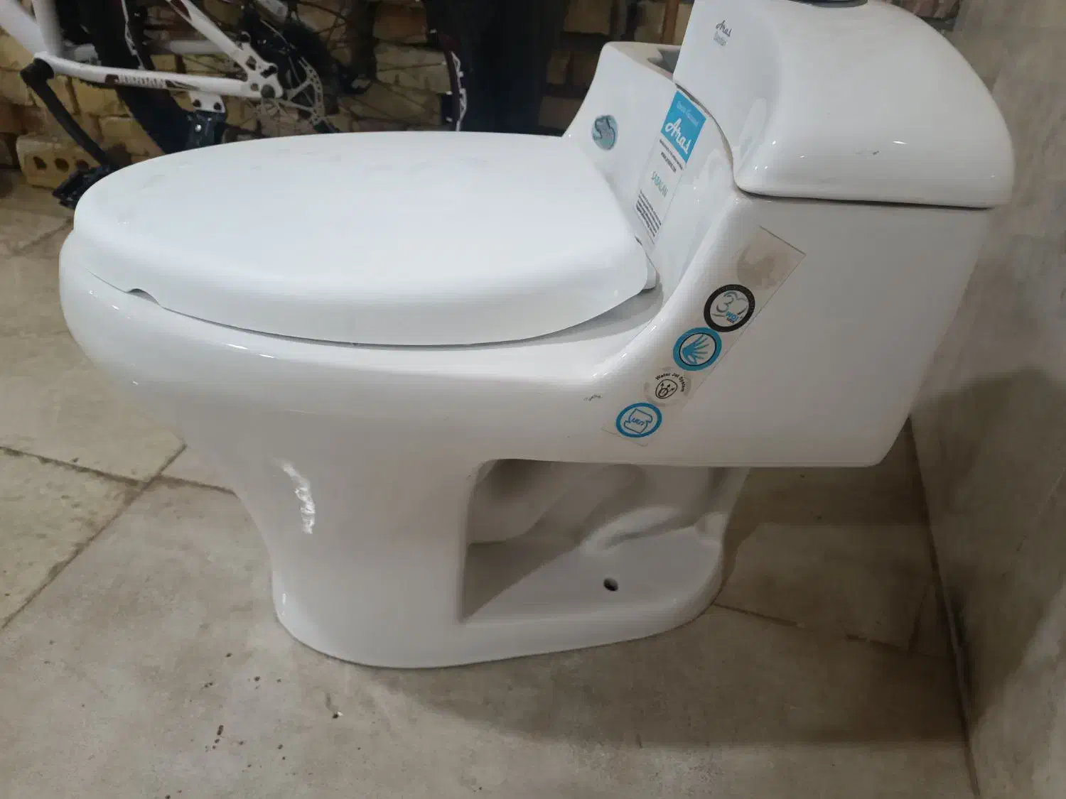 توالت فرنگی|لوازم سرویس بهداشتی|تربت‌حیدریه, قائم|دیوار