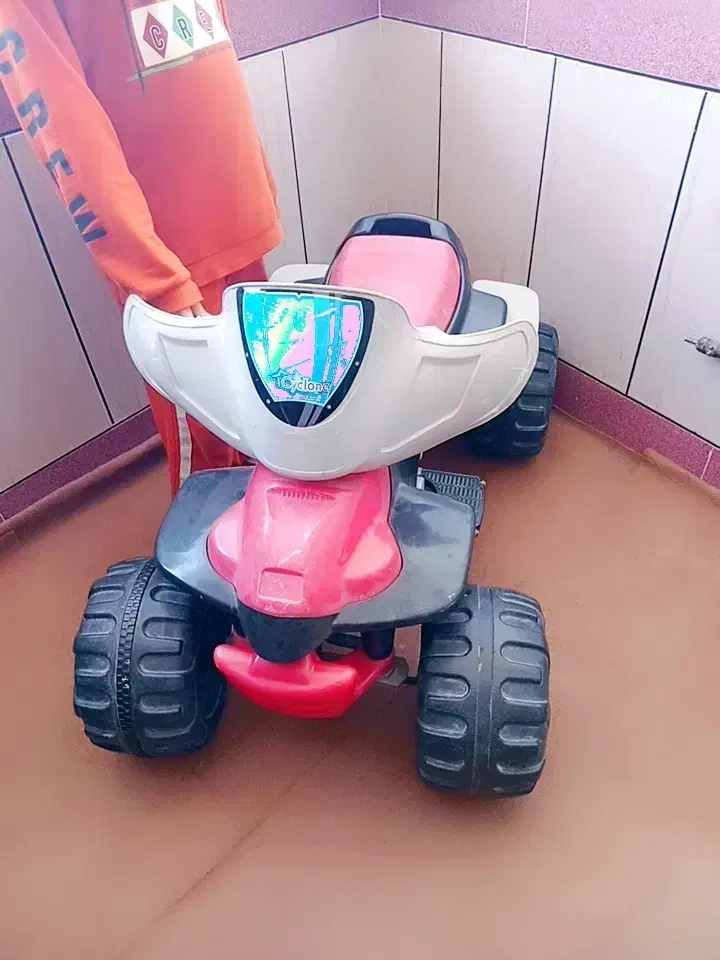 موتور چهارچرخ|اسباب‌بازی بچه|بهشهر, |دیوار