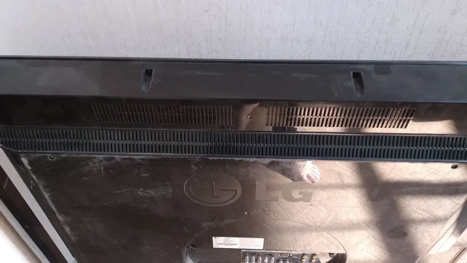 تلوزیون ۵۵الجی نیاز به تعمیر|تلویزیون و پروژکتور|فولادشهر, فولادشهر|دیوار