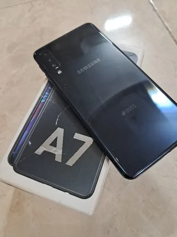 گوشی سامسونگ 2018 A7|موبایل|مشهد, نیروی هوایی|دیوار