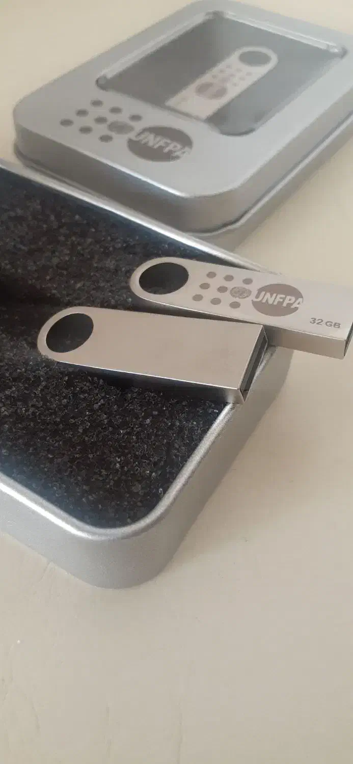 فلش ۳۲ گیگ|قطعات و لوازم جانبی رایانه|تهران, یافت آباد شمالی|دیوار