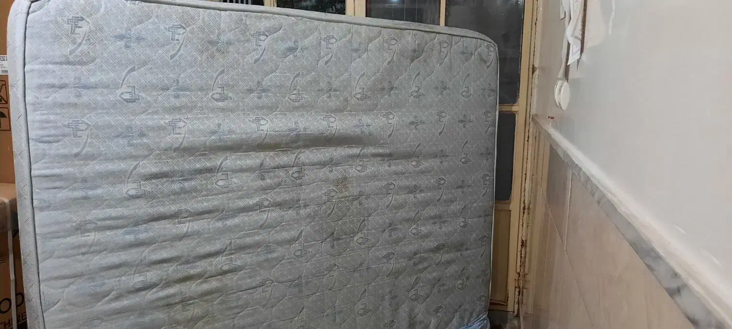 تشک|تشک تختخواب|قم, نیروگاه|دیوار