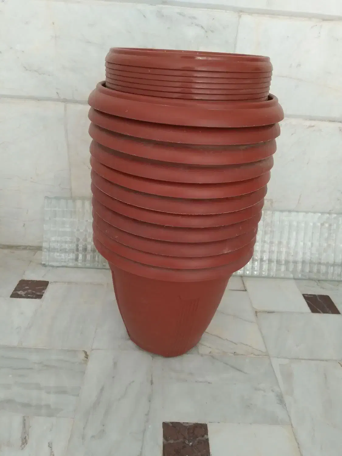 گلدان پلاستیکی|گل و گیاه طبیعی|قم, زند آباد|دیوار