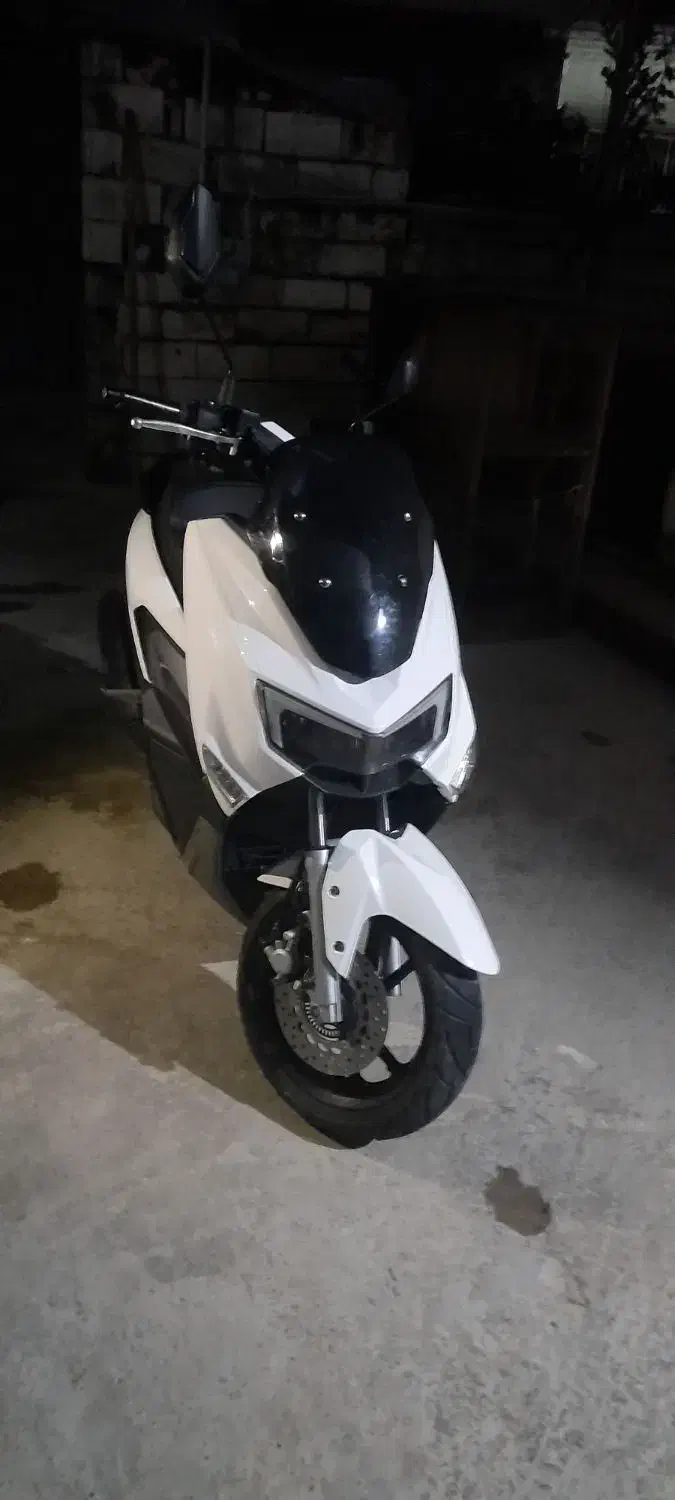 موتور لیمکس ۱۵۰ مدل ۱۴۰۳ کارکرد۶تا رنگ سفید|موتورسیکلت|فریدونکنار, |دیوار