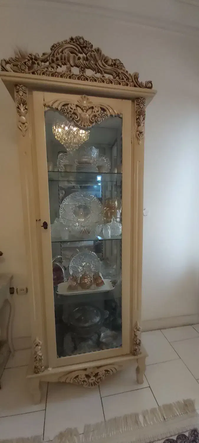 بوفه|بوفه، ویترین، کنسول|رشت, لاکانی|دیوار